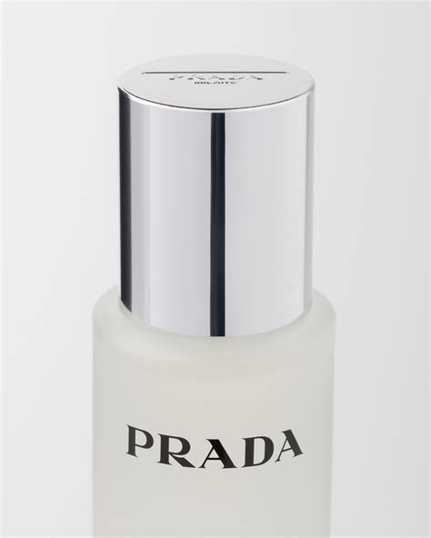 prada micro peel essence.